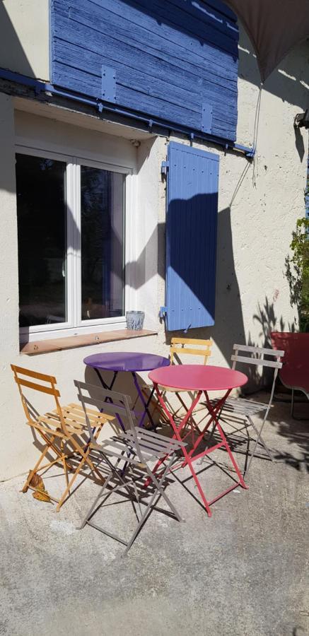 Petite Maison Refaite A Neuf Dans Mas Du 19Eme Siecle Arles Exterior photo